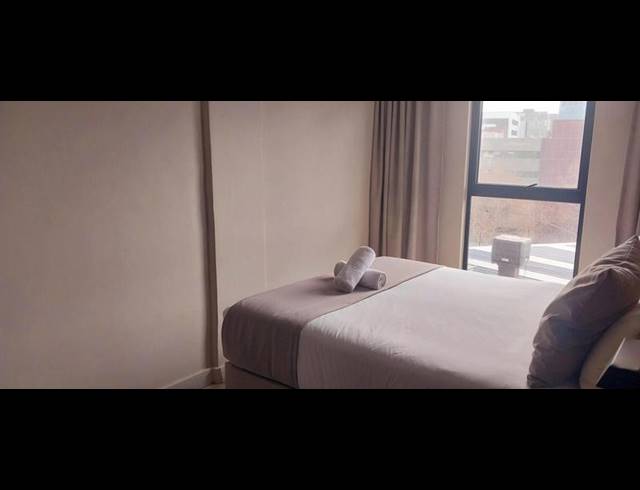 1 BEDROOM APARTMENT FOR SALE IN SANDTON CENTRAL
